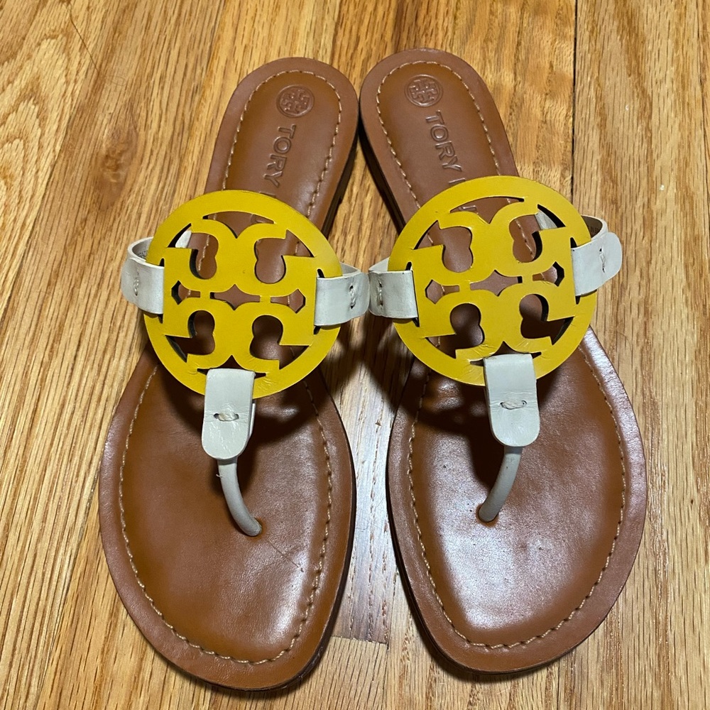 Like new - Tory Burch Miller sandals size 8 wide/extended